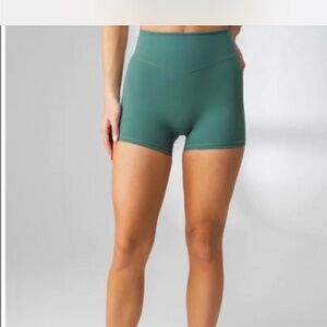 Vitality Cloud Shorts